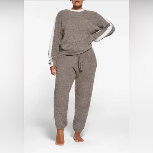 SKIMS Pants - NWT COZY KNIT UNISEX JOGGER | GREY CHALK MULTI × 1 SIZE S/M